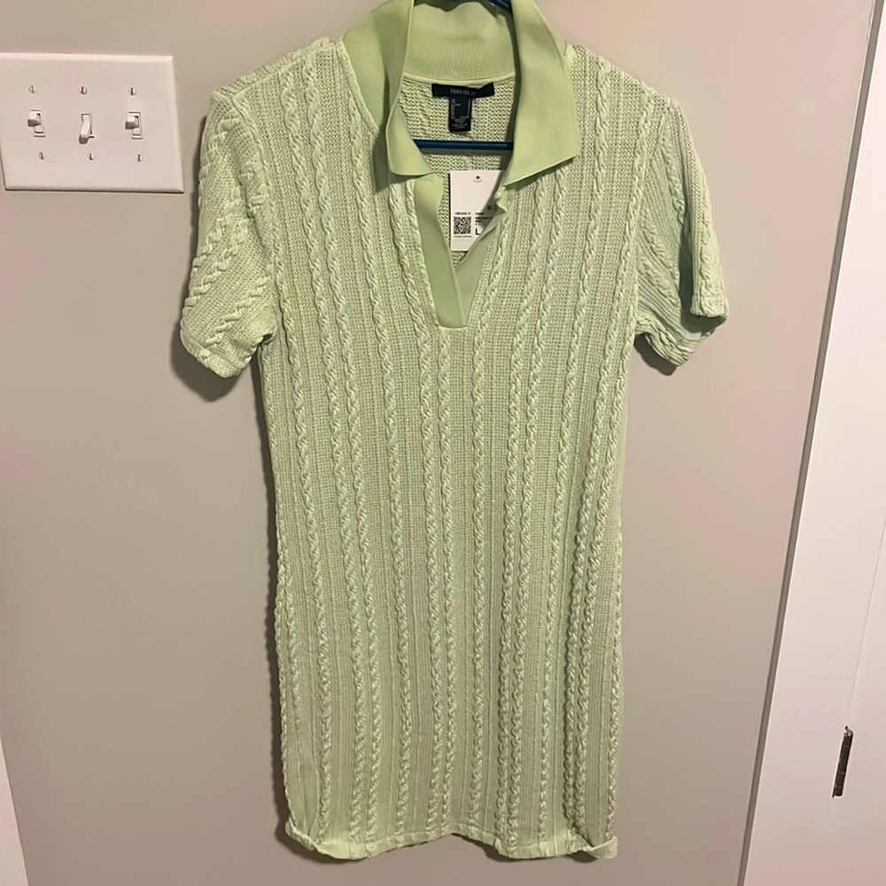 Lime green dress. Size L